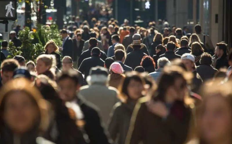 Tot mai mulți români se tem pentru țara lor. Datele îngrijorătoare prezentate de cel mai nou sondaj