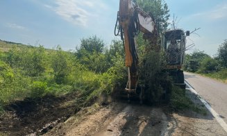 Lucrări de întreținere pe un nou drum județean care facilitează accesul spre Cluj-Napoca