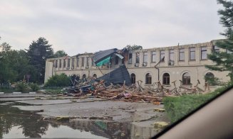 Ucisă în propria locuință de o bucată din acoperiș desprinsă dintr-un alt imobil