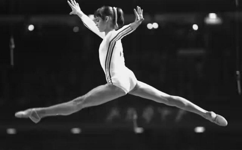 49 de ani de la un moment unic. Pe 18 iulie 1976, Nadia Comăneci obținea primul 10 din istoria gimnasticii olimpice