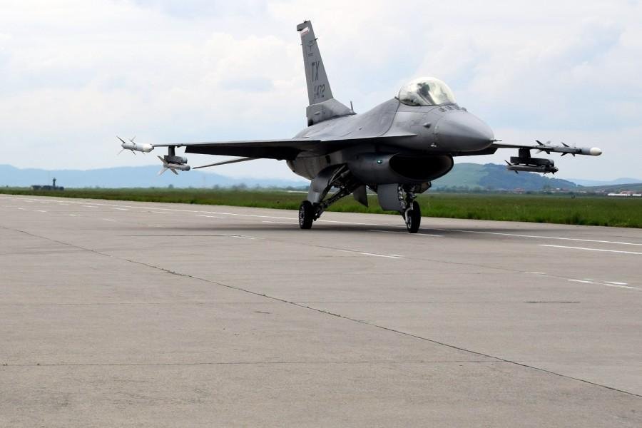 Alertă în România: Avioane ucrainene au pătruns neintenționat în spațiul aerian. F-16 și Eurofighter, ridicate de la sol. Anunțul MApN