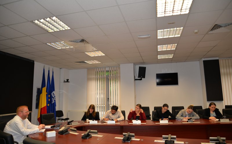 Studenți clujeni, în practică la Consiliul Județean: „Extrem de entuziaști și dornici să observe”
