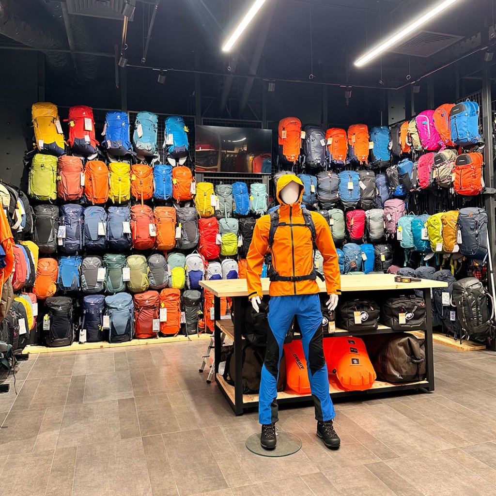 Himalaya, brandul de echipamente și îmbrăcăminte de munte, outdoor și sport, va deschide primul magazin din afara Capitalei în RIVUS Cluj-Napoca