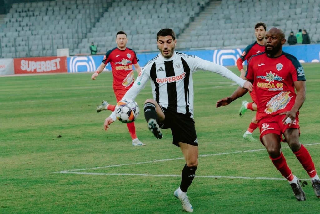Plecat în iunie de la "U" Cluj, Artur Miranyan și-a găsit un nou contract. Va fi coleg cu un fost jucător de la CFR