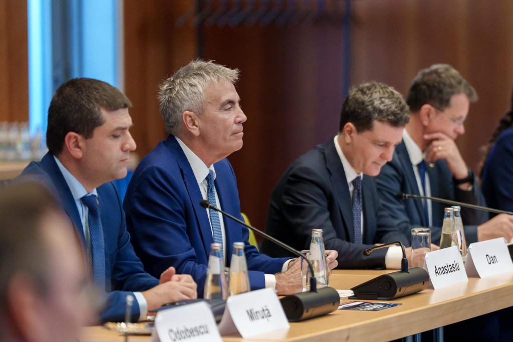 Remus Lăpușan intervine în scandalul momentului: Dragoș Anastasiu "ar trebui să își dea demisia"