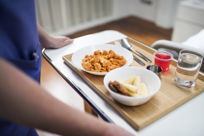 Rogobete anunță controale în spitale: Încep vizitele fără anunț prealabil. Respectul pornește de la lucrurile de bază: mâncare, curățenie, comportament