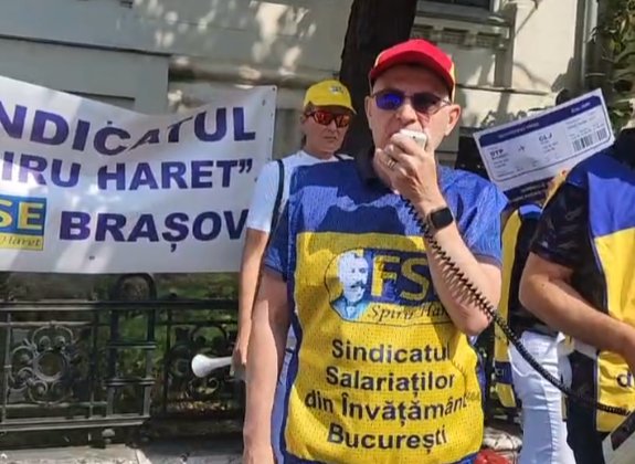 Sindicatele din învățământ strâng semnături: "Dacă hotărâți că vom declanșa grevă generală, o vom declanșa"