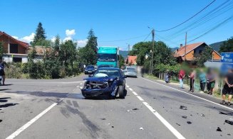 Doi motocicliști clujeni, răniți într-un accident din Hunedoara. Au fost transportați la spital