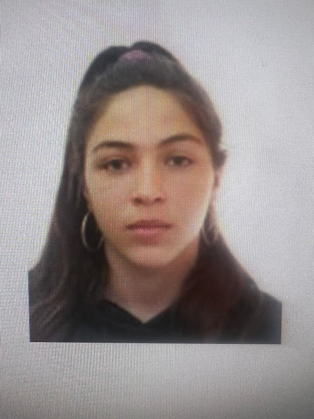 Adolescenta dată dispărută NU a fost găsită încă. Persoana despre care se credea că este ea, la sute de kilometri distanță, în Neamț, s-a dovedit a fi alta / Update: A fost găsită