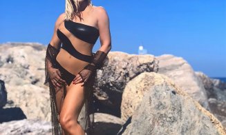 Loredana Groza nu se lasă la J Lo / Ședință foto pe plajă pentru a-și etala corpul de puștoaică, la 55 de ani