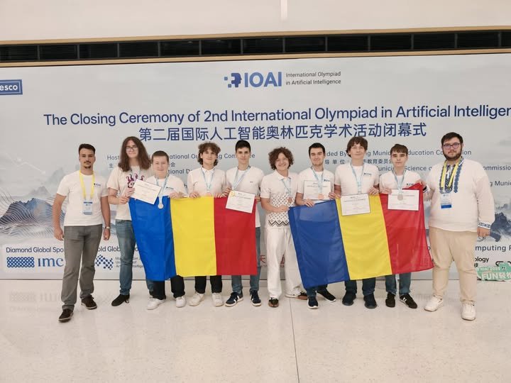 Rezultat remarcabil pentru un elev din Cluj! A fost medaliat cu argint la Olimpiada Internațională de Inteligență Artificială de la Beijing