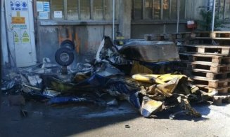 Tragedie aviatică în vestul țării! Avion prăbușit într-o curte. Două persoane au murit