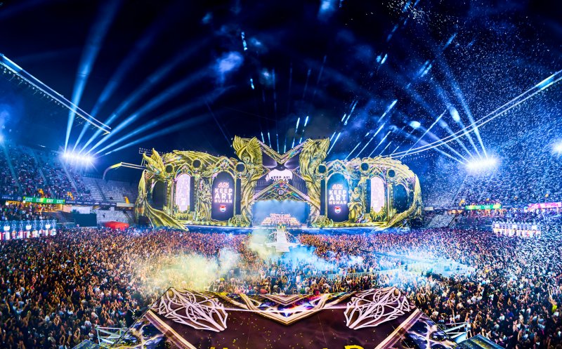 Ziua a treia a UNTOLD X: Peste 120.000 de fani s-au bucurat de singurul show european al lui Metro Boomin și tributul emoționant pentru Avicii