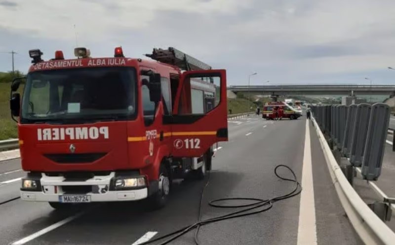 INCENDIU pe Autostrada A10: Un autoturism a luat foc