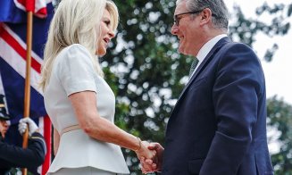 Cine este blonda de la Casa Albă care i-a întâmpinat pe liderii europeni / De numele ei se leagă un scandal