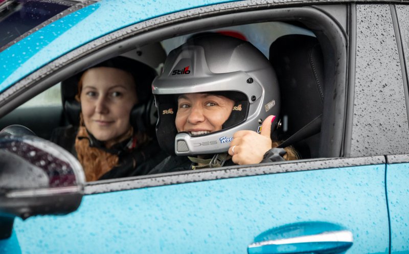 Clujul devine capitala motosportului feminin în weekendul 22-24 august / Startul Festiv, pe platoul de la Cluj Arena - Sala Polivalentă