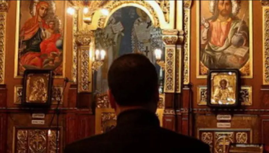 Telefonul unui preot, furat chiar în timpul Sfintei Liturghii. "Mi-a fost furat telefonul din sfântul altar. Aveți grijă pe cine lăsați în casă"