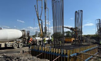 Autostrada Transilvania: Peste 300 de muncitori mobilizați pe un lot unde se construiesc două mari viaducte / Când va fi gata