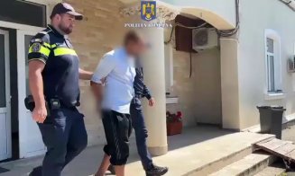 Clipe de groază pentru un nevăzător din Cluj: a fost amenințat cu cuțitul în propria casă pentru câteva bunuri