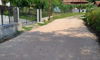 Reparații pe mai multe drumuri dintr-o comună clujeană. Erau distruse de ploi și inundații