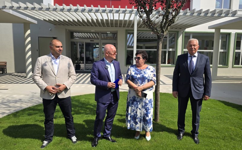 Prima școală din România construită cu bani privați, donată Primăriei Cluj-Napoca, a fost inaugurată în Iris / Va găzdui elevii de la Agârbiceanu. TRANSPORT GRATUIT