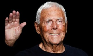 A murit celebrul designer italian Giorgio Armani