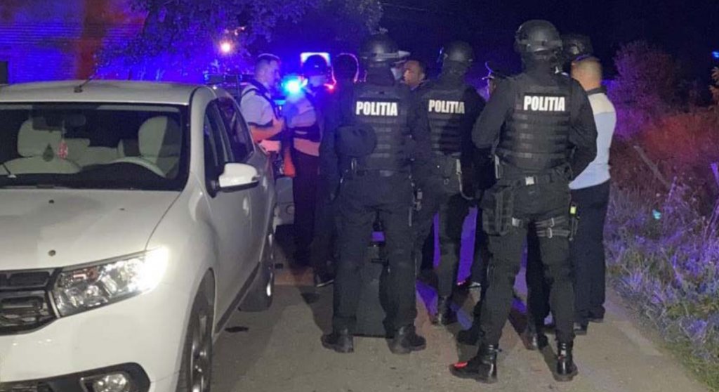 Bătaie între mai mulți tineri pe una dintre cele mai periculoase străzi din Cluj-Napoca. Poliția a intervenit în forță