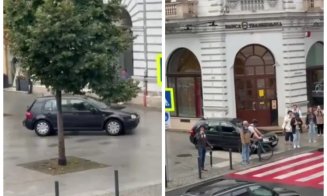 Șofer "rătăcit" printre pietoni în centrul Clujului: a așteptat cuminte la semafor