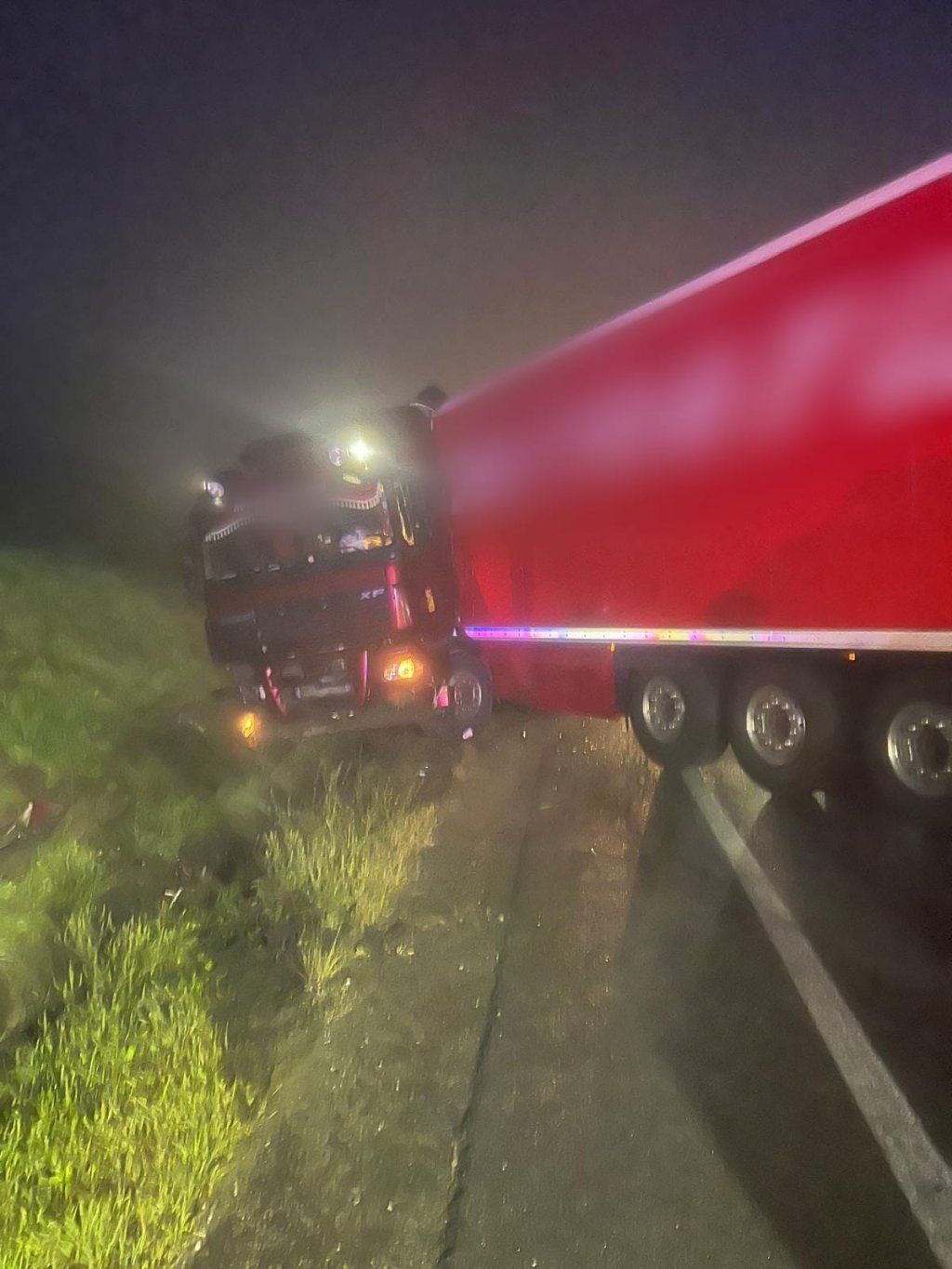 ACCIDENT în județul Cluj cu un TIR pe contrasens