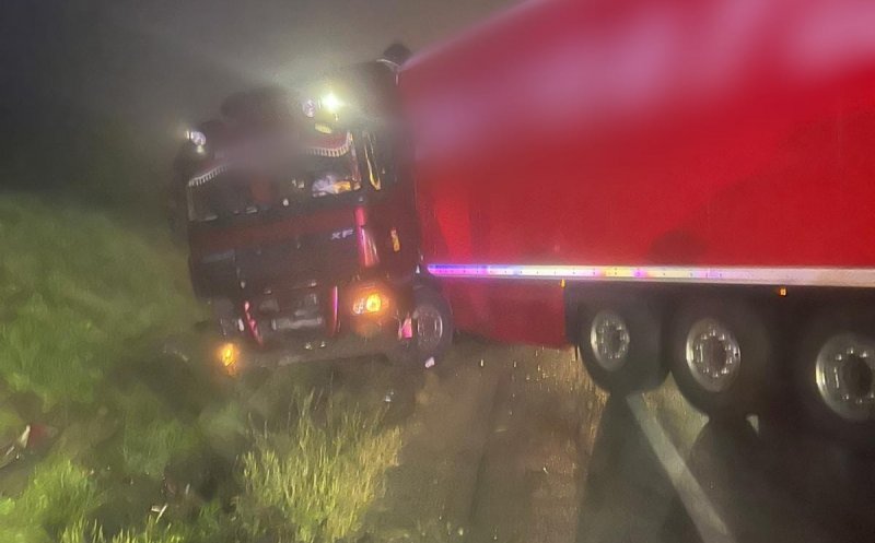 ACCIDENT în județul Cluj cu un TIR pe contrasens