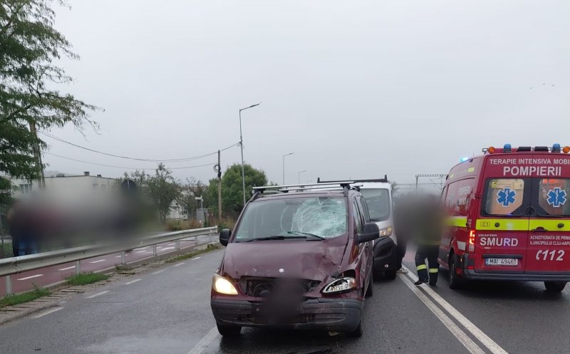 ACCIDENT grav la Jucu: Biciclist OMORÂT pe loc + 2 autoutilitare și un autoturism au fost avariate