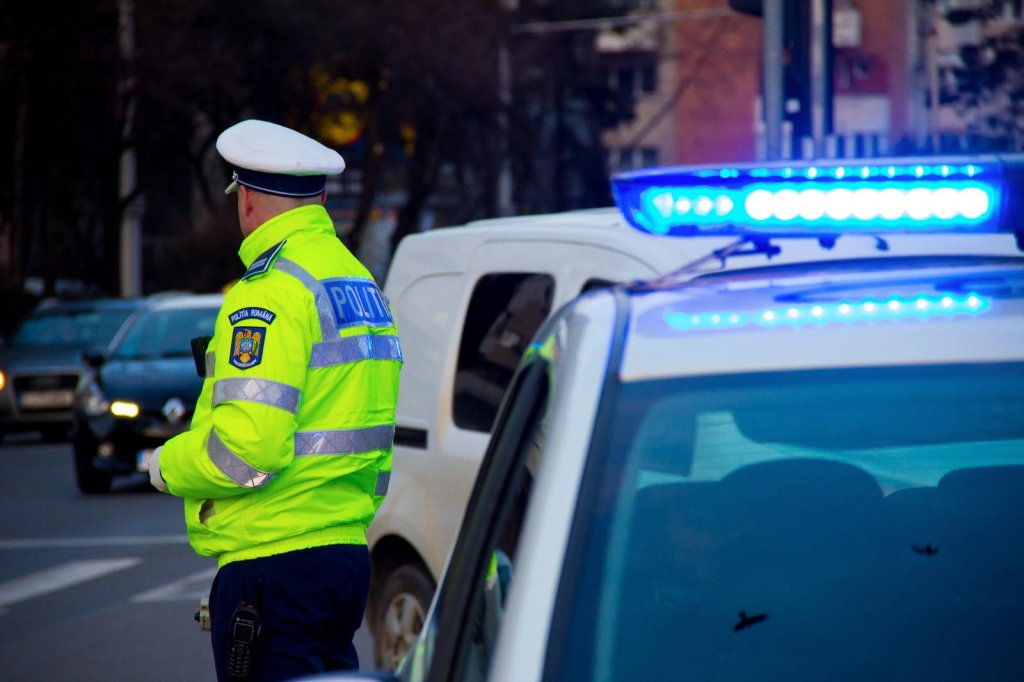 Un tânăr clujean a pierdut controlul volanului și a lovit un pieton. Șoferul, testat pozitiv pentru consum de substanțe ilegale