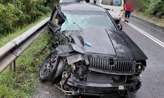 Cum s-a produs accidentul din Cluj în care au fost implicate un autoturism și o autoutilitară cu remorcă / Trei persoane rănite