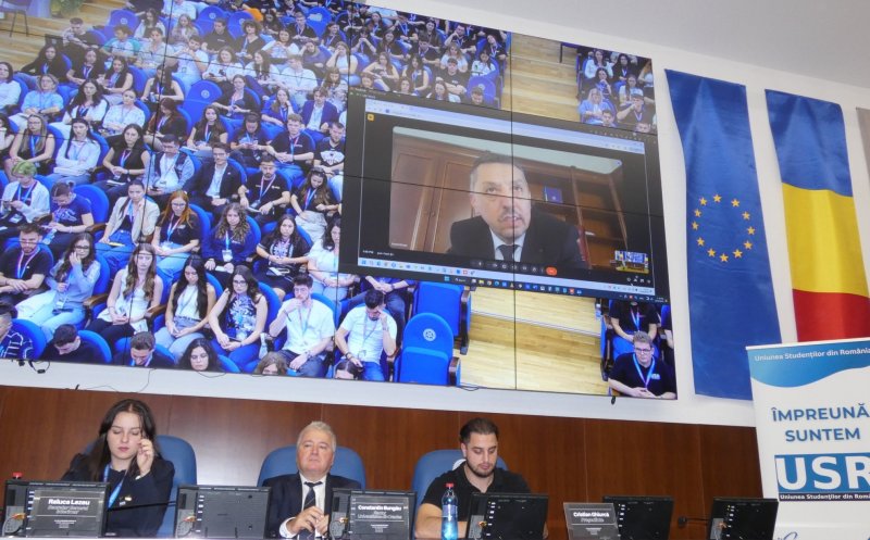 Burse și vouchere de transport pentru studenți din bani europeni? David: Am început discuțiile. Se caută soluții. Mi se pare o idee bună