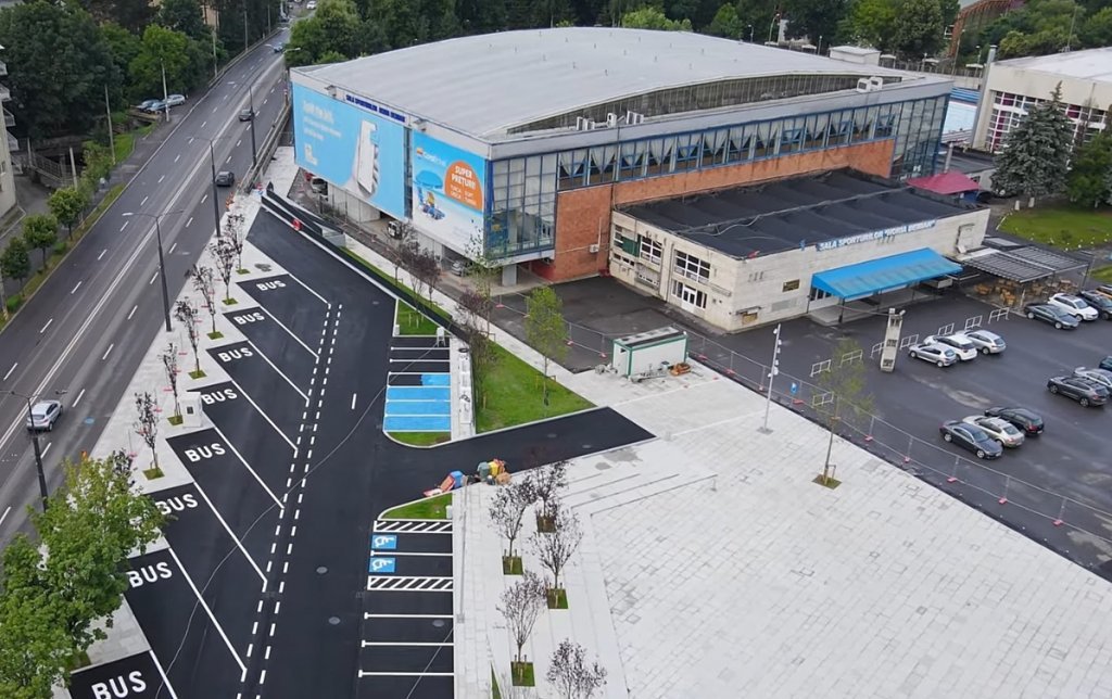 Ce se întâmplă cu Sala Sporturilor "Horia Demian"? Directorul de la Polivalentă: "Eu estimez că trebuie schimbat tot"