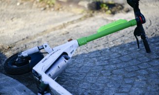A  murit băiatul de 13 ani, internat după ce a căzut cu o trotinetă electrică şi s-a lovit la cap