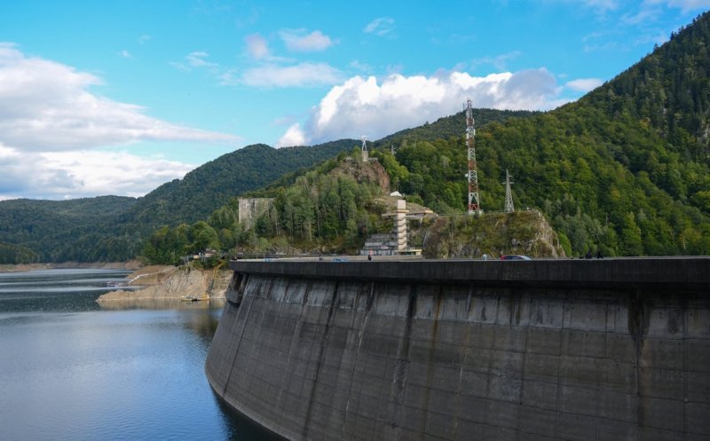 Barajele României, „înecate” în hârtii și promisiuni neîndeplinite
