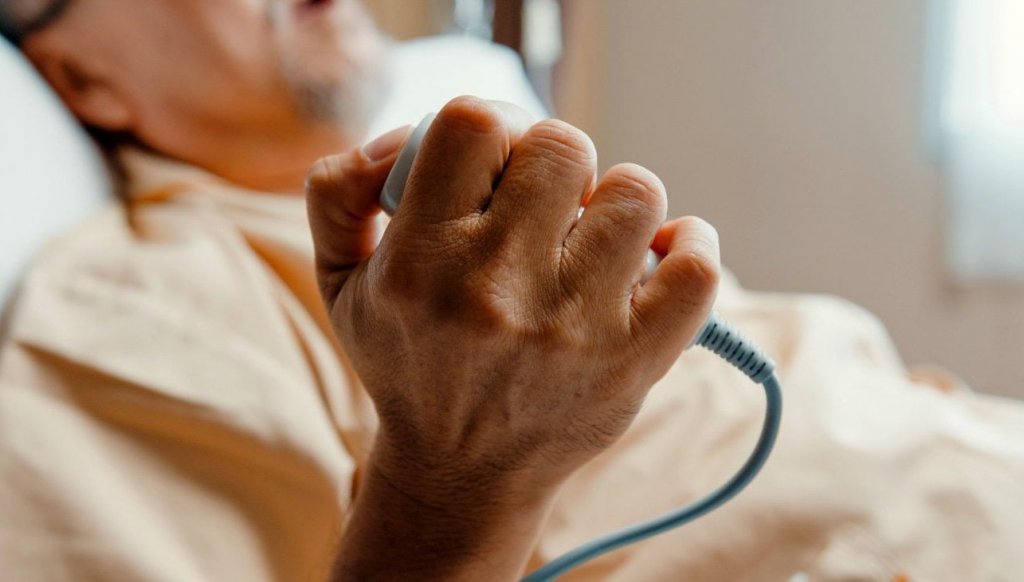 Spitalele publice și private vor fi obligate prin lege să instaleze butoane de panică în fiecare salon