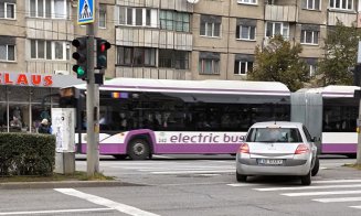 Trafic à la Cluj: ”În caz că nu stiați dacă se poate face stânga cu mașina pe trecerea de pietoni în fața Pieței Mărăști”