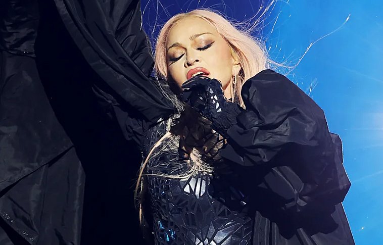 Madonna a vrut să se sinucidă