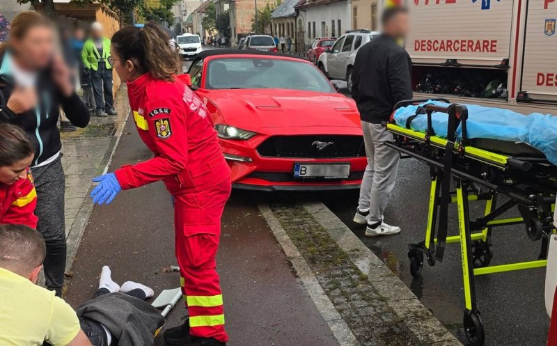 Clujenii îl știu mai bine decât Poliția pe șoferul care a luat pe capotă un copil cu Mustangul în centrul Clujului: 'Mașina asta gonește prin oraș de câteva săptămâni bune'