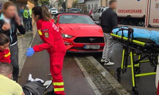 Clujenii îl știu mai bine decât Poliția pe șoferul care a luat pe capotă un copil cu Mustangul în centrul Clujului: 'Mașina asta gonește prin oraș de câteva săptămâni bune'