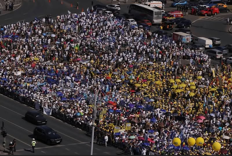 Sindicatele din Educaţie, revoltate după ce Guvernul a amânat plata hotărârilor judecătorești câștigate de profesori: "Nu va rămâne fără consecinţe. Suntem în plină 'dictatură guvernamentală'!"