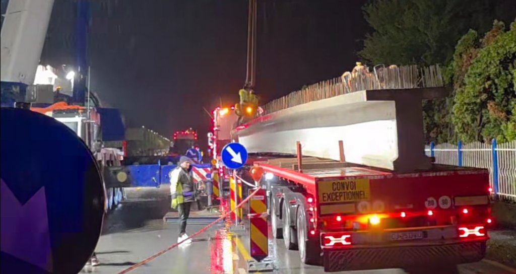 Lucrările la Centura Metropolitană Cluj avansează: a fost montată ultima grindă la pasajul spre Spitalul Regional de Urgență
