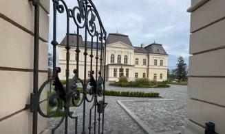 Castelul Bánffy din Răscruci s-a umplut de cavaleri / Pot fi admirați în castel până luna viitoare