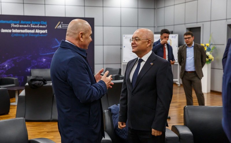 Prim-ministru Ilie Bolojan și Dragoș Pîslaru, ministrul fondurilor europene, la Primăria Cluj-Napoca