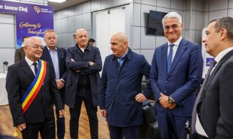 Prim-ministru Ilie Bolojan și Dragoș Pîslaru, ministrul fondurilor europene, la Primăria Cluj-Napoca