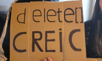 Protest anti-CREIC încentrulClujului! Studenții de la Mate-Info îl așteaptă în stradă pe ministrul Daniel David: "Hai afară, fuga e ușoară "