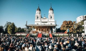 Peste 100.000 de pelerini au trecut pe la racla cu moaştele Sfintei Cuvioase Parascheva / Câți au avut nevoie de îngrijiri medicale