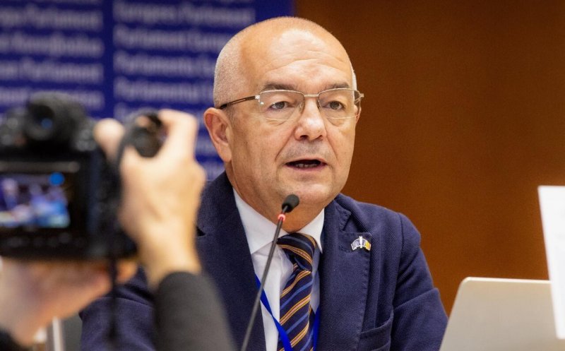 Boc, la Bruxelles: ''Nimeni nu trebuie să fie obligat să își părăsească orașul sau țara din motive economice.''